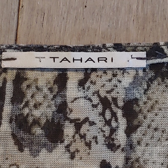 Snake Skin Print Tahari Sheer Blouse Size Small - Picture 5 of 6